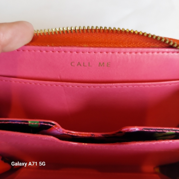 Stella & Dot Red Call Me Wallet - Picture 4 of 16
